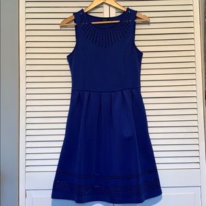Apt 9 blue scuba dress w pockets and cutouts